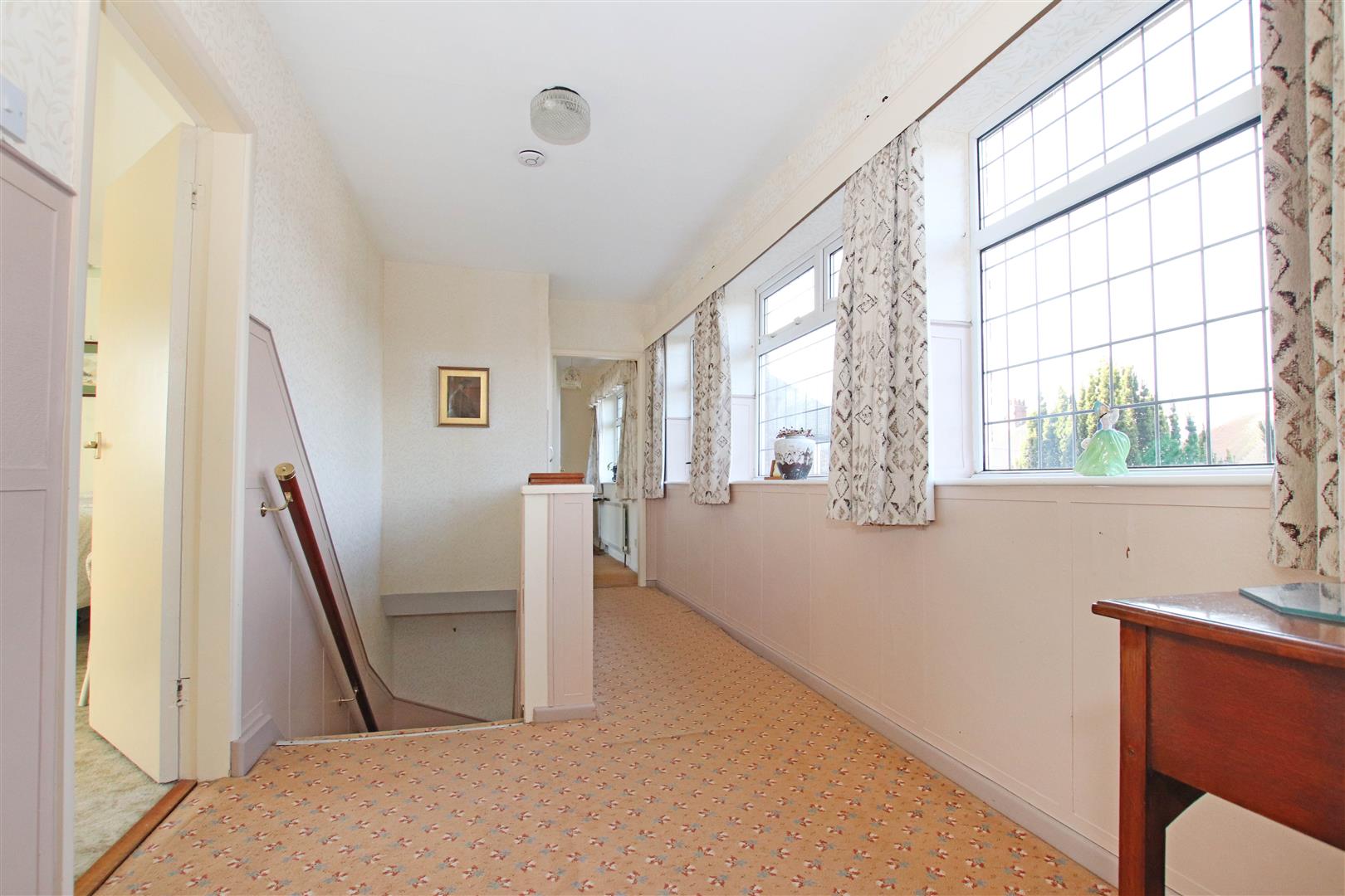 FIRST FLOOR LANDING